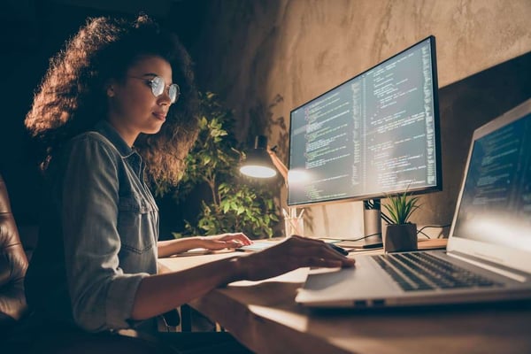 woman working on devsecops